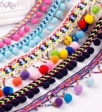 Cinta de pompones, 1,82m Cinta de pompones, 1,82m